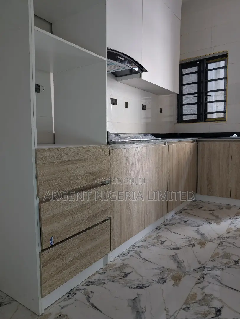 Kitchen Cabinet