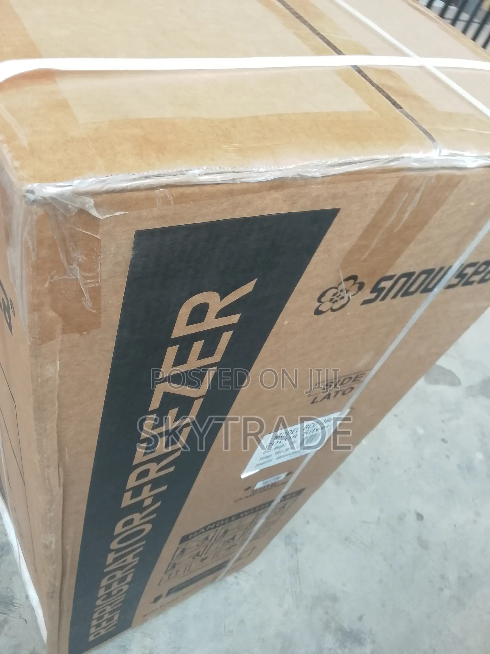 Available Silver Refrigerator (Bcd-166) + Shelves