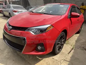 Toyota Corolla 2015 Red