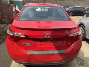 Toyota Corolla 2015 Red