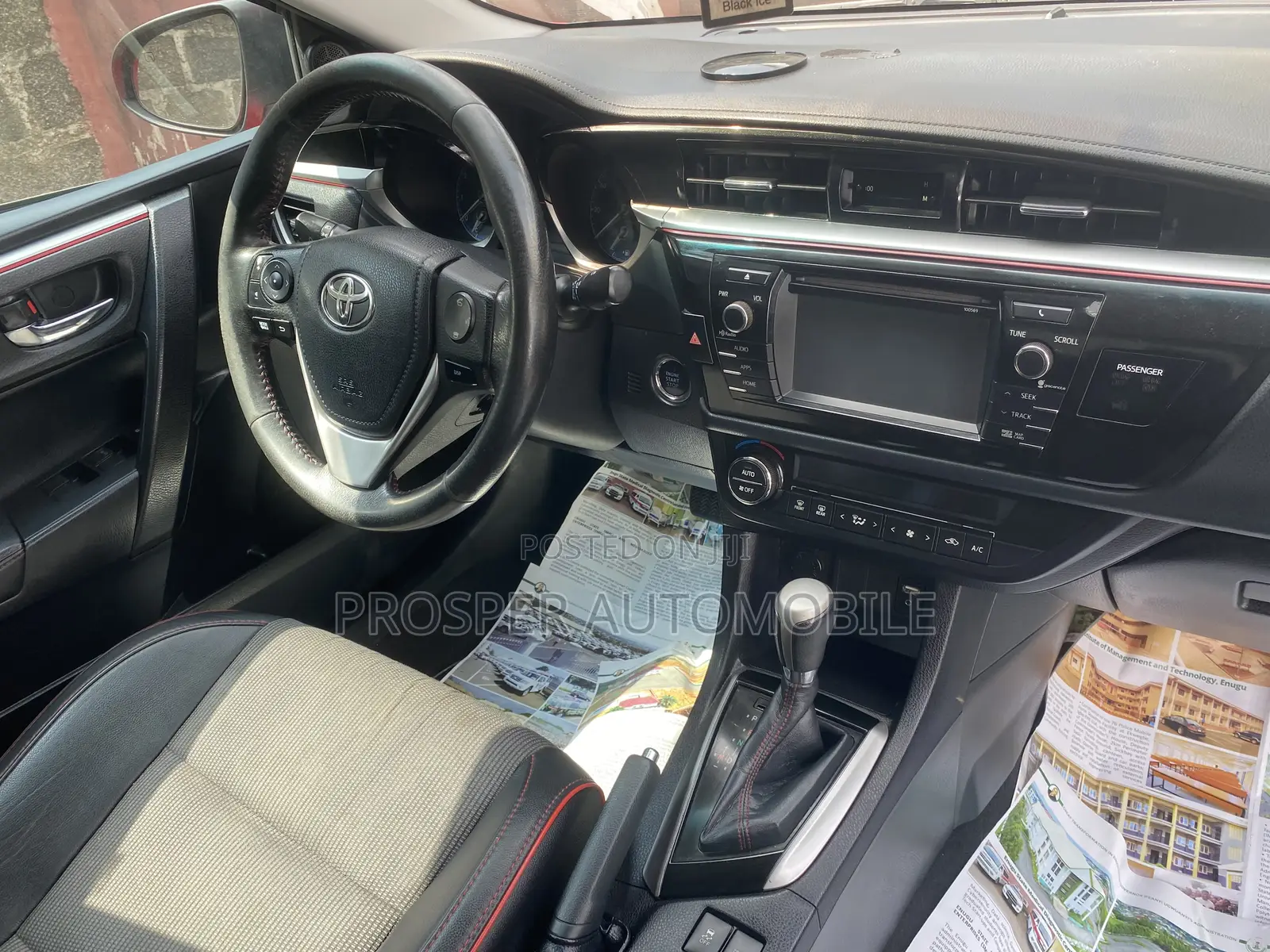Toyota Corolla 2015 Red