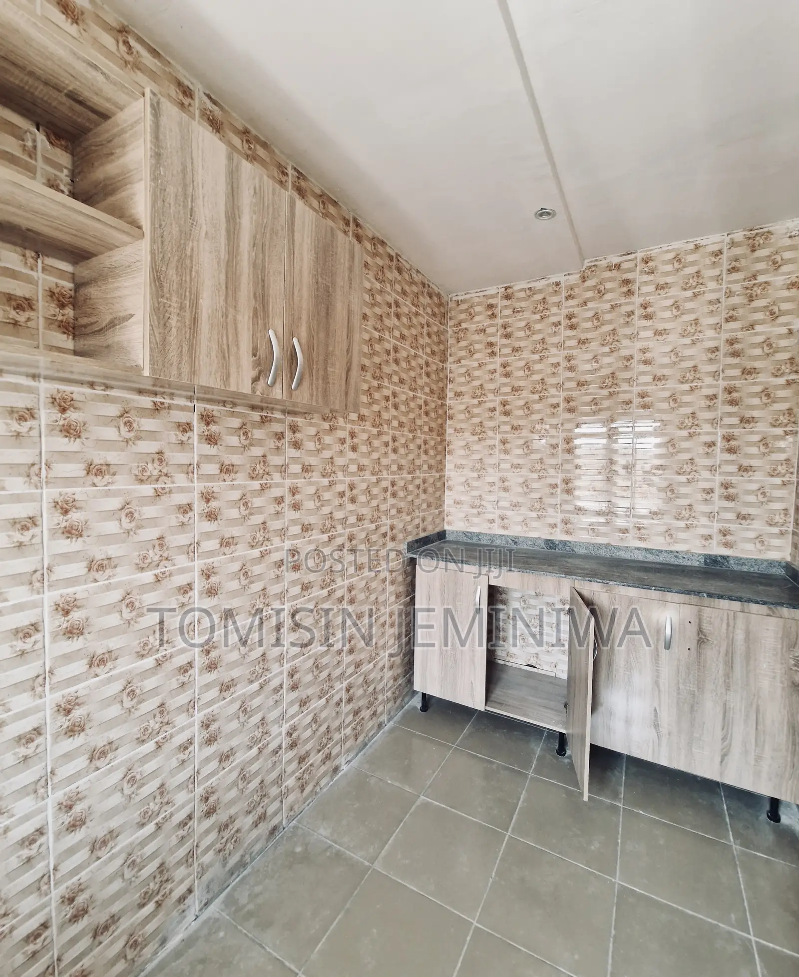 Furnished 2bdrm Block of Flats in Pacific Estate, Kubwa for sale