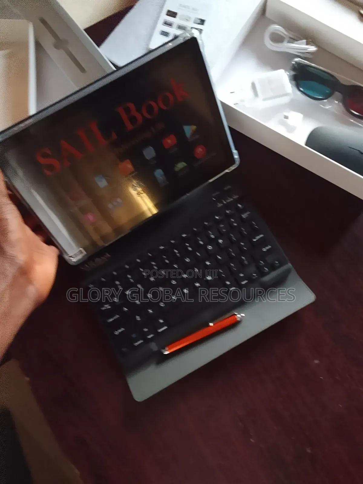 New SAILBook B10 256 GB