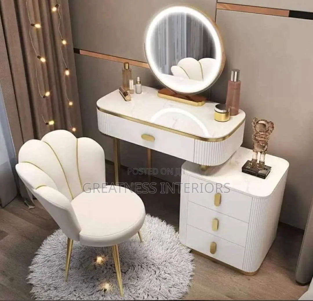 Luxurious Quality Imported Dressing Mirror