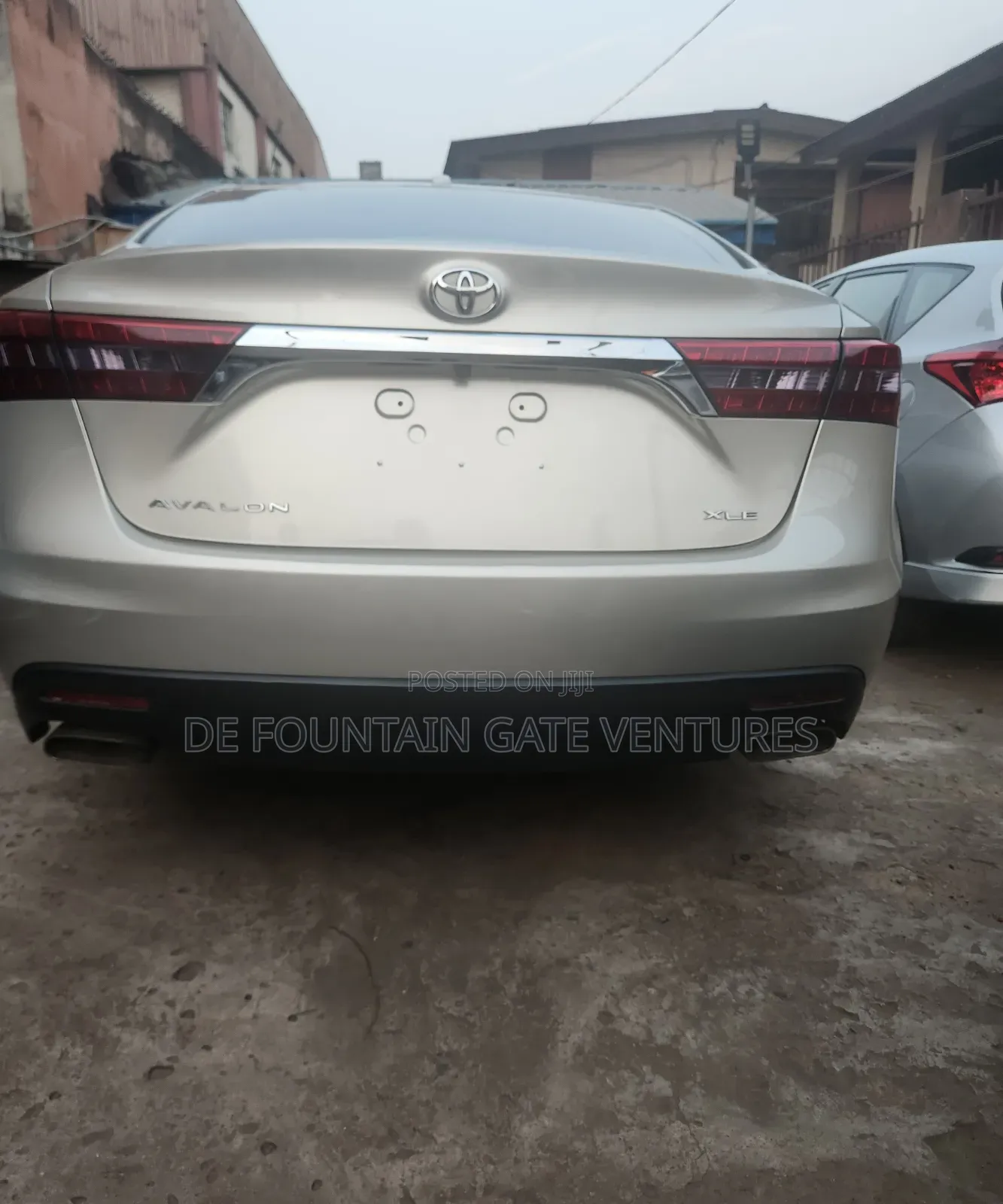 Toyota Avalon 2013 Gold