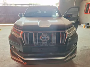 Toyota Land Cruiser Prado 2018 Black