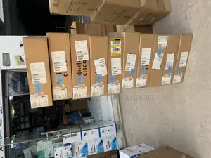 Cisco 2960x-24 Ts-L Switch