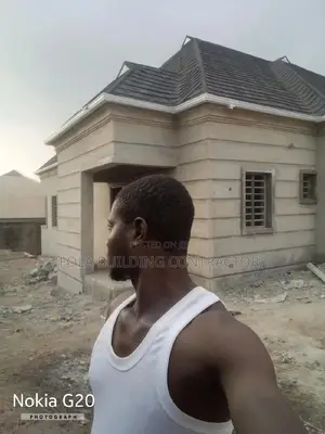 Fola Building Contractor (Bricklayer)