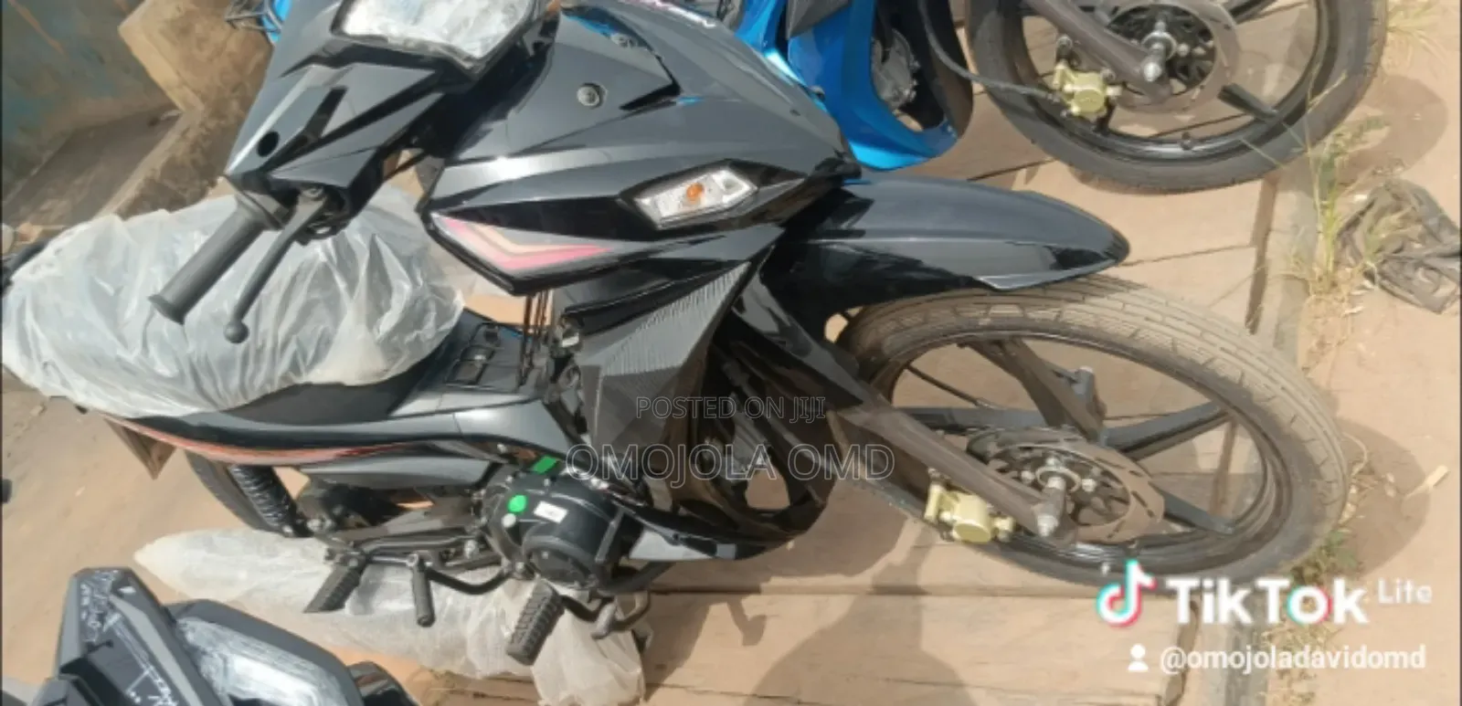 New TVS Neo NX 2024 Gray