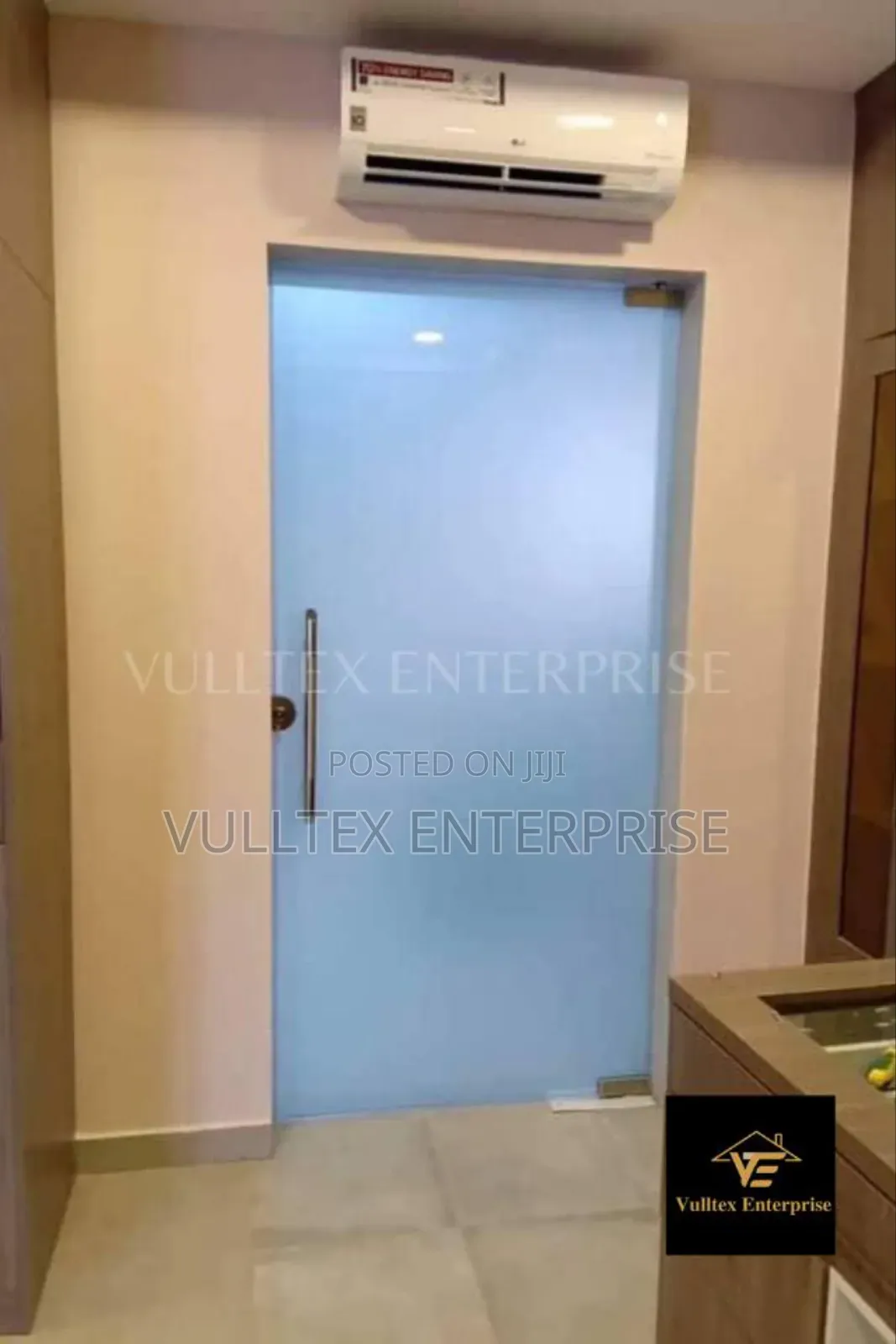 .Glass Interior Frosted Door