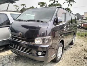 Toyota HiAce 2013 Black