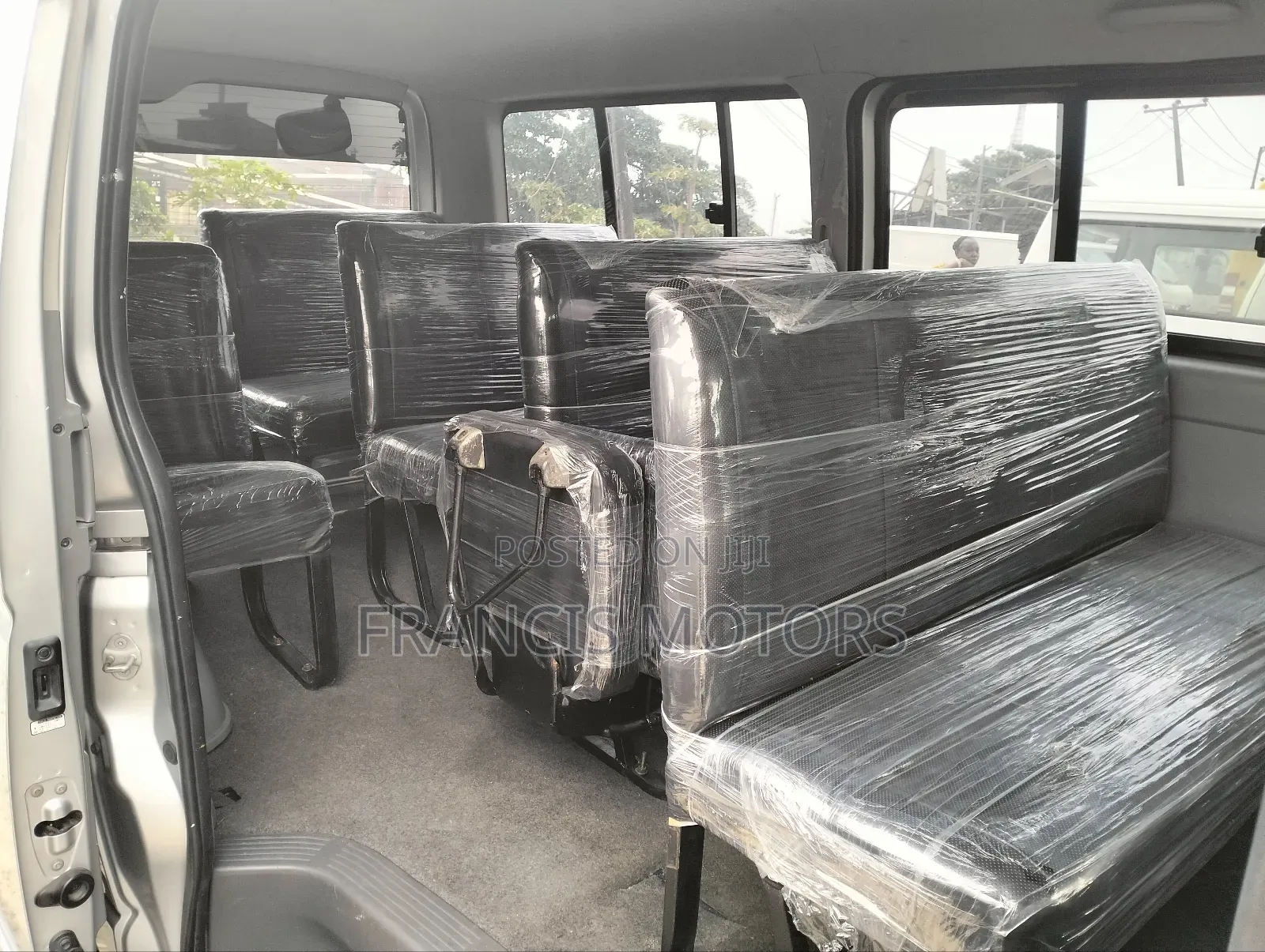 Toyota Grand HiAce 2015 Grey
