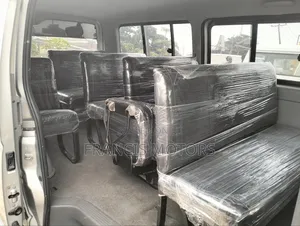 Toyota Grand HiAce 2015 Grey
