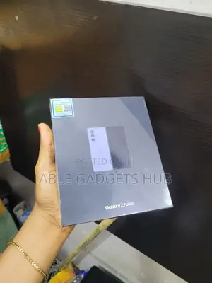 New Samsung Galaxy Z Fold 5 256 GB Black