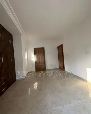 4bdrm Townhouse / Terrace in Ologolo for rent