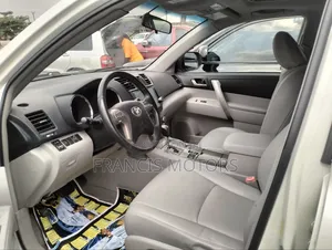 Toyota Highlander 2010 White