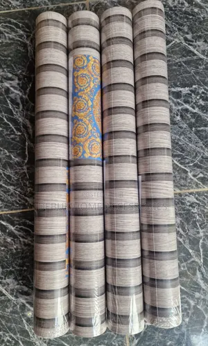 Lovely Flutted Wallpaper