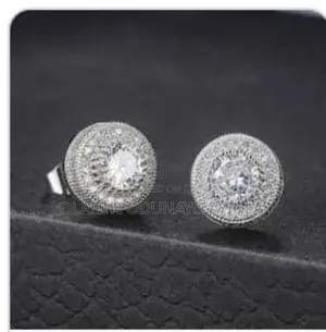 Fashion Stud Wholesales Price 6,500