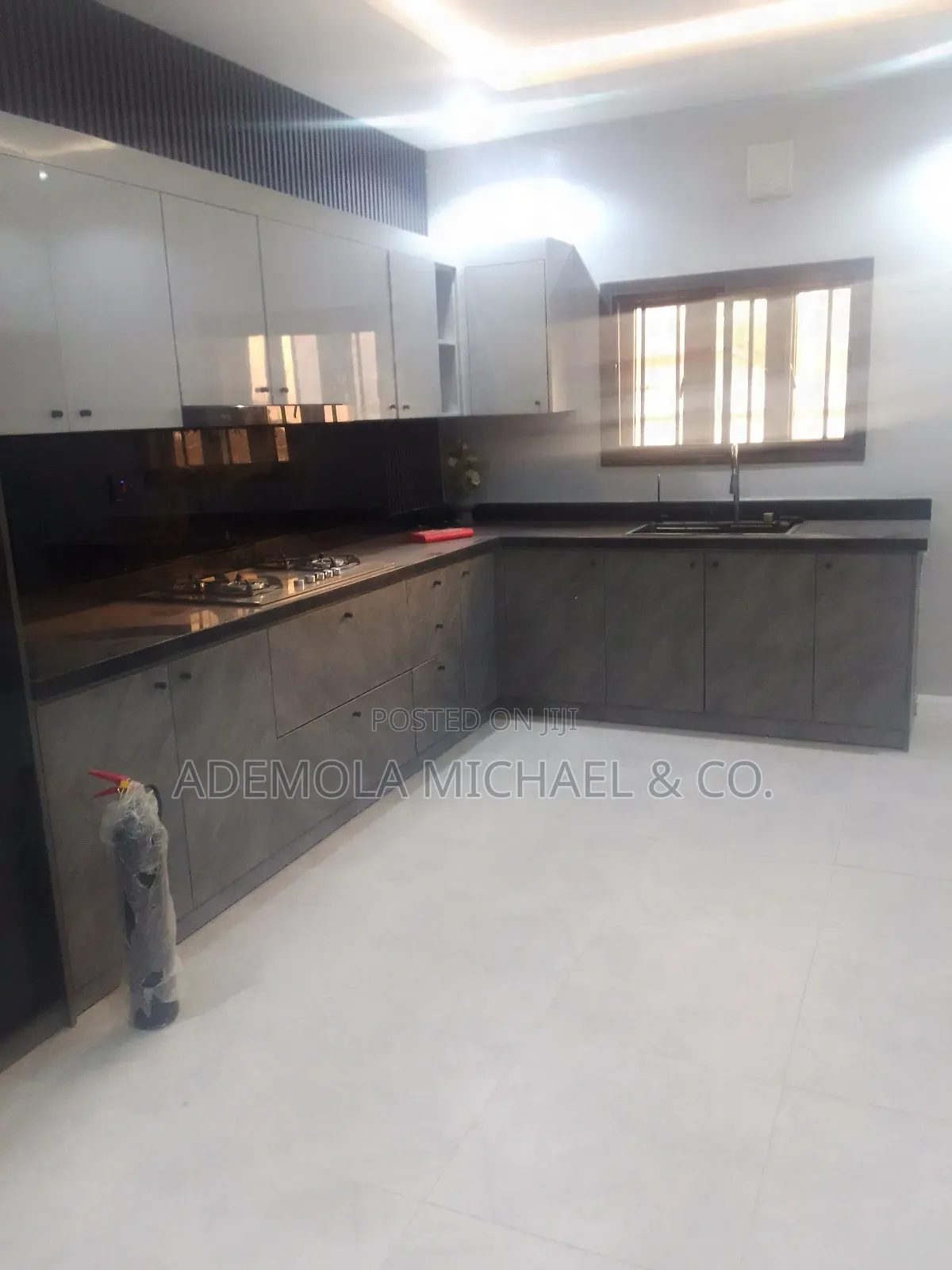 4bdrm Townhouse/Terrace in Wuse for sale