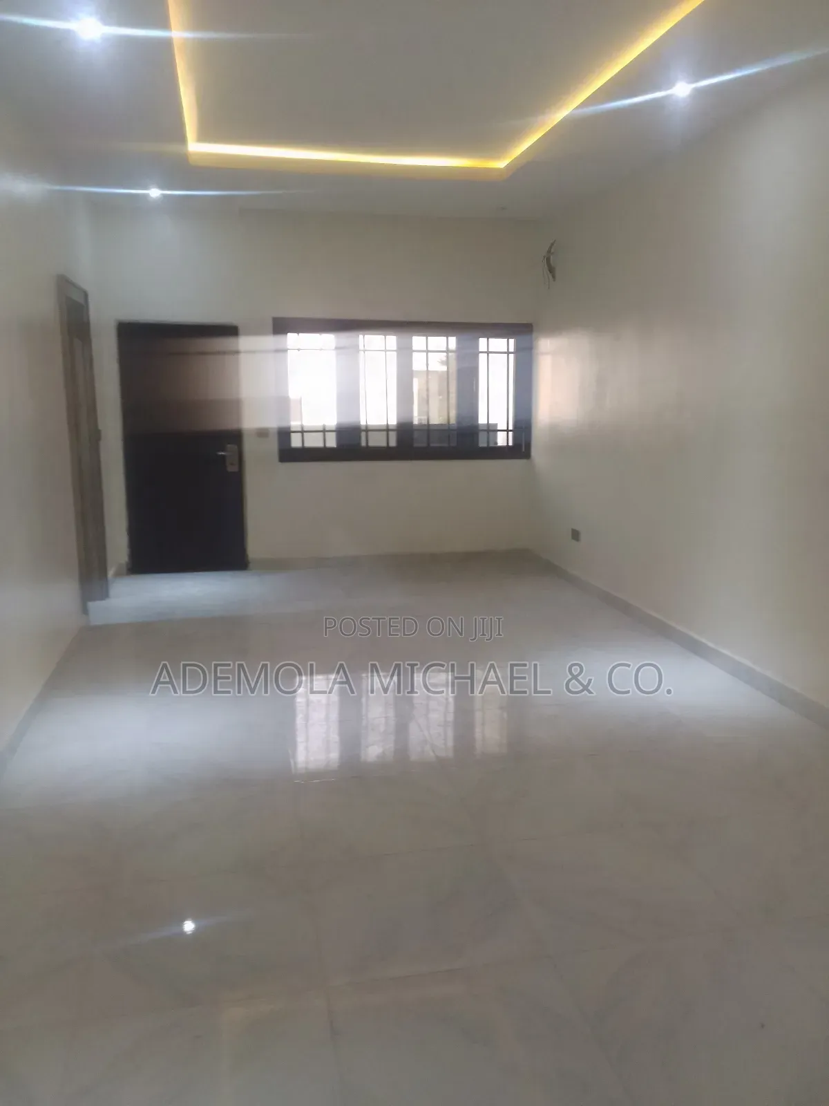4bdrm Townhouse/Terrace in Wuse for sale