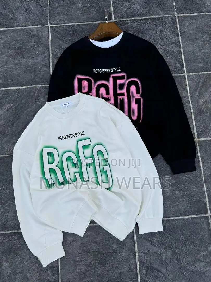 Classic Men Swirtshirt