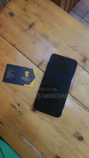 Photo - Apple iPhone 14 Pro Max 256 GB Gold