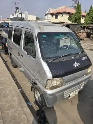 Photo - Suzuki APV Minibus 2010 Silver