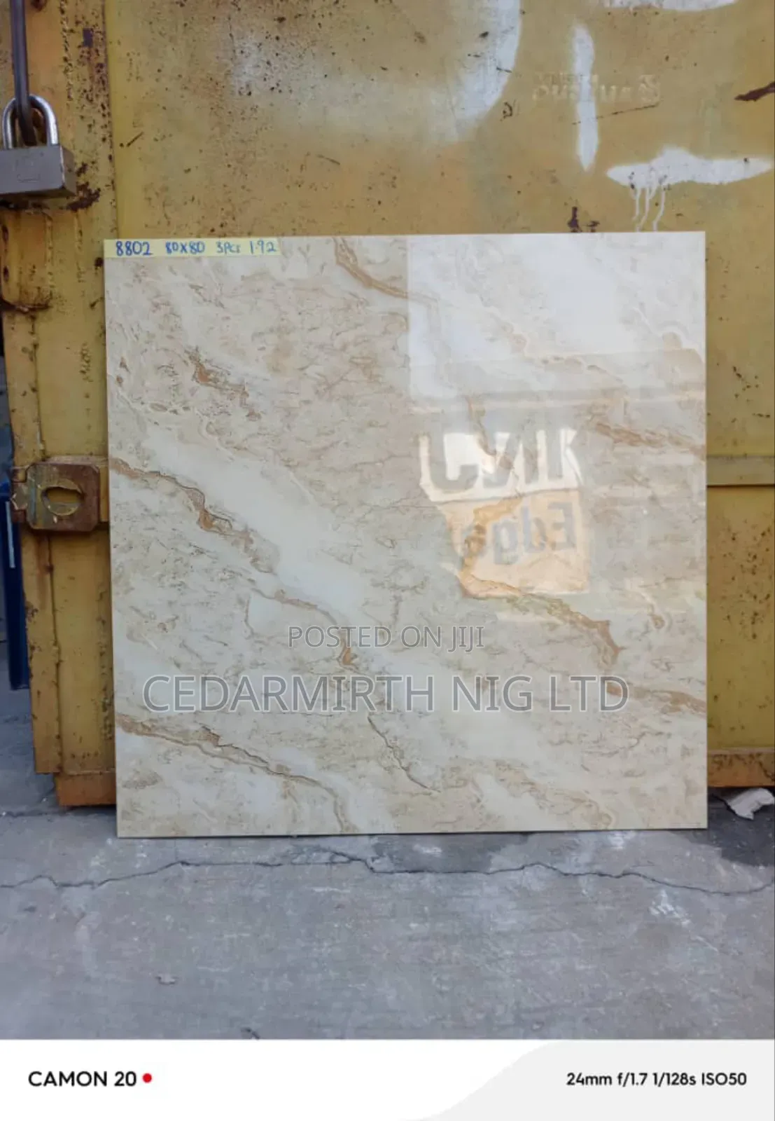 Floor Tile 80x80 18d Special