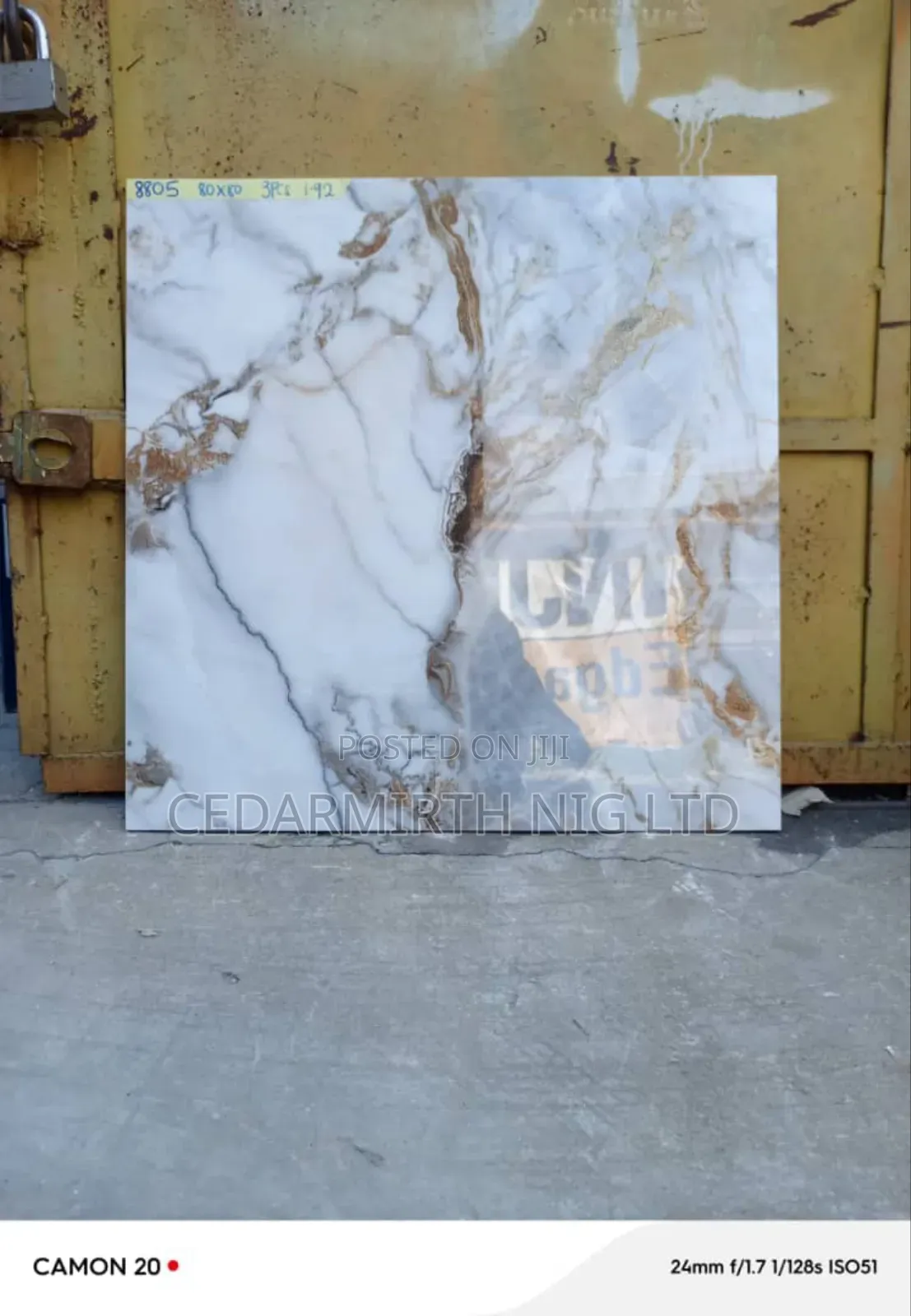 Floor Tile 80x80 18d Special
