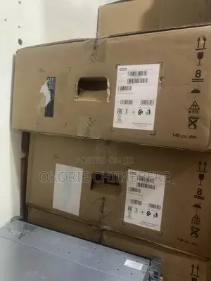 New Server HP ProLiant DL 380 G10 4210R 32GB Intel Xeon HDD 1T