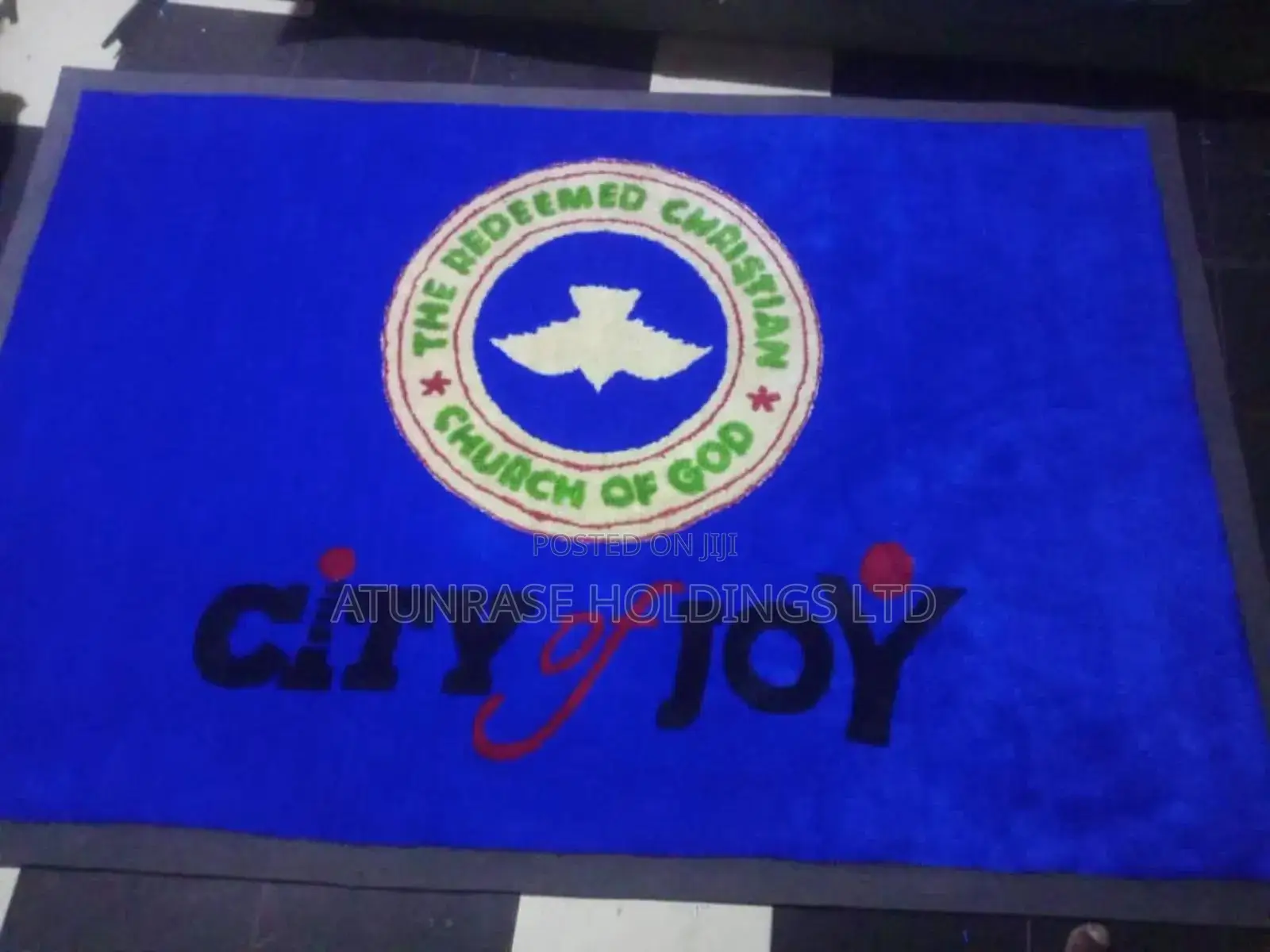 Highly Technical Hand Made Customized Carpet Logo