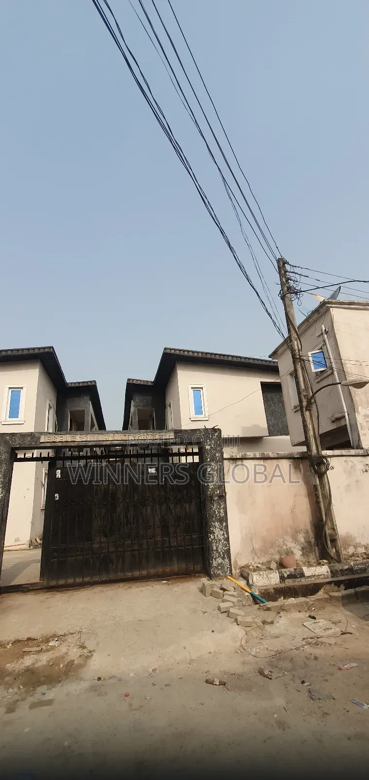 1bdrm Block of Flats in Divine Homes Estate for sale