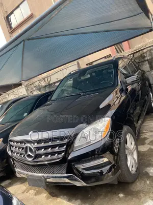 Photo - Mercedes-Benz M Class 2015 Black