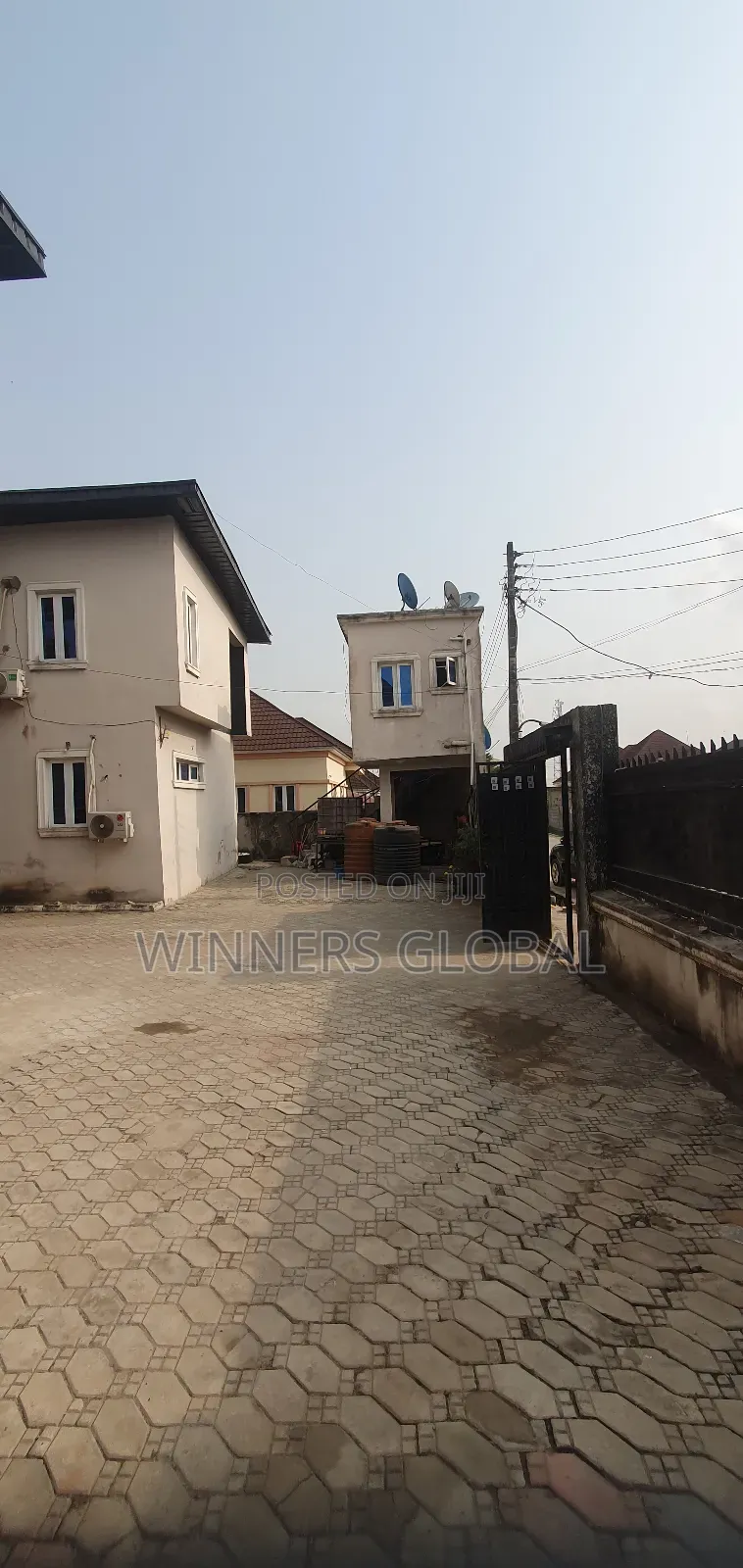 1bdrm Block of Flats in Divine Homes Estate for sale