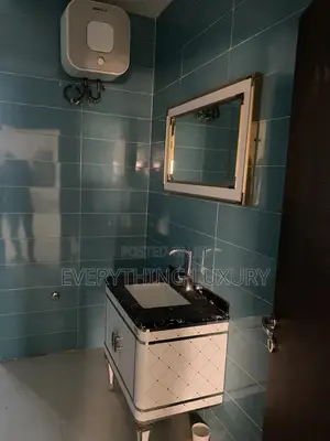 4bdrm Penthouse in Ushafa for rent