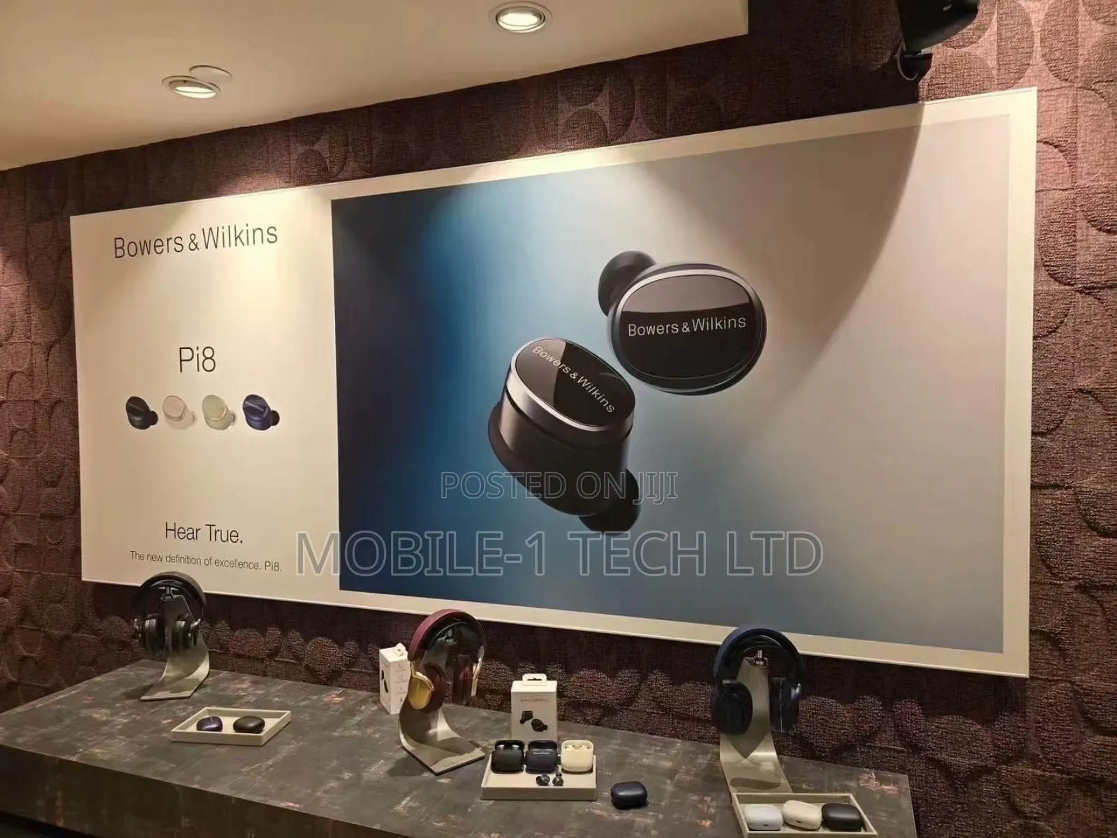 Bowers Wilkins Pi8 Earbuds