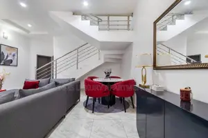 Executive Apartment With Ps5