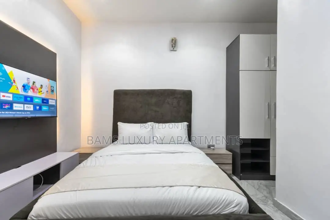 Executive Apartment With Ps5