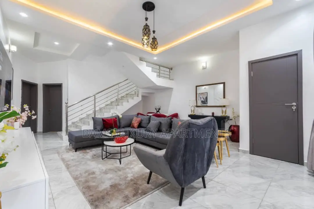 Executive Apartment With Ps5