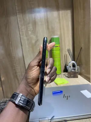 Apple iPhone XR 64 GB Black