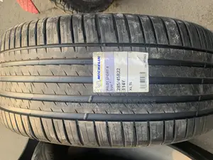 285/45r22 Michelin
