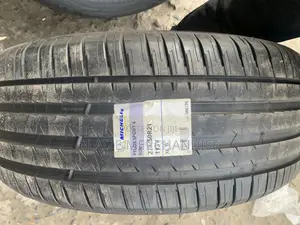 275/55r21 Michelin Tyre