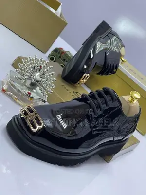 Photo - Balenciaga Luxury Glossy Corporate Shoes