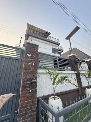 4bdrm Duplex in Ago Palace for rent