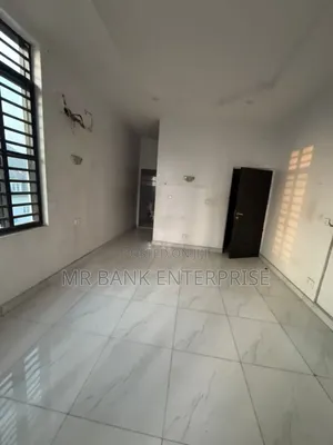 4bdrm Duplex in Ago Palace for rent
