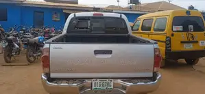 Toyota Tacoma Back Pieces Frame Glass AVAILABLE WE Deliver