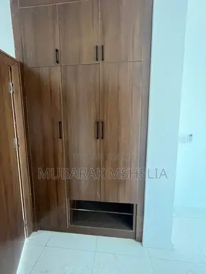 3bdrm Block of Flats in Kaura for sale