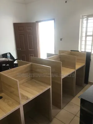 4seaters Office Workstation Table With Strong Wood
