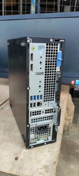Desktop Computer Dell Optiplex 3090 16GB Intel Core I5 SSD 256GB