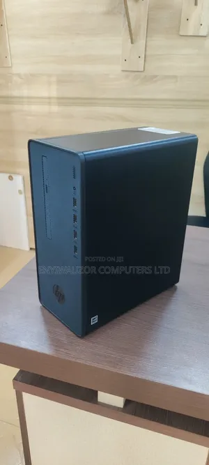 Desktop Computer HP 8GB AMD Ryzen 3 HDD 500GB